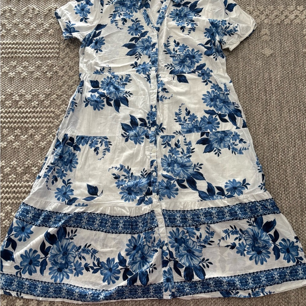 Mlle Gabrielle Women’s Blue & White Floral Maxi Flowy Dress Size 1X